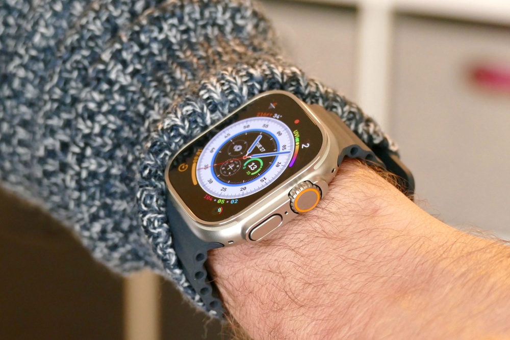 Apple Watch, dong ho gia re duoc long gioi tai chinh My hinh anh