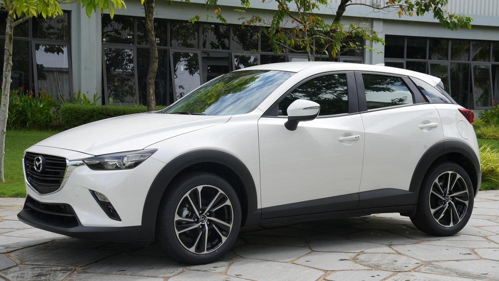 Mazda dieu chinh gia ban nhieu mau xe hinh anh