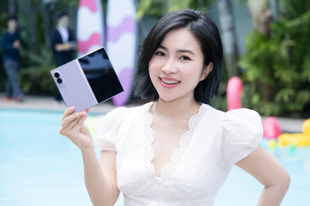 Galaxy Z Fold8: Cách Samsung đón đầu iPhone gập