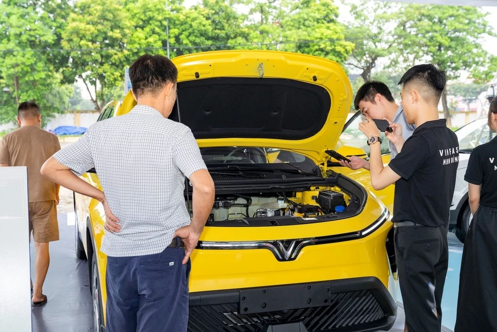 Người Việt tăng mua ôtô