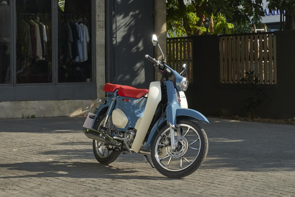 Loat xe may xang tiet kiem nhat, do 43.000 dong tien xang chay 100 km hinh anh