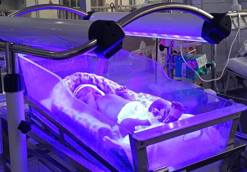 Be trai co nhom mau 'hiem cua hiem' khien bac si TP.HCM lang nguoi hinh anh