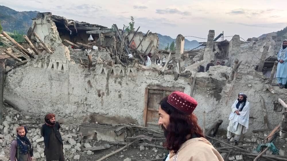 dong dat o Afghanistan anh 1
