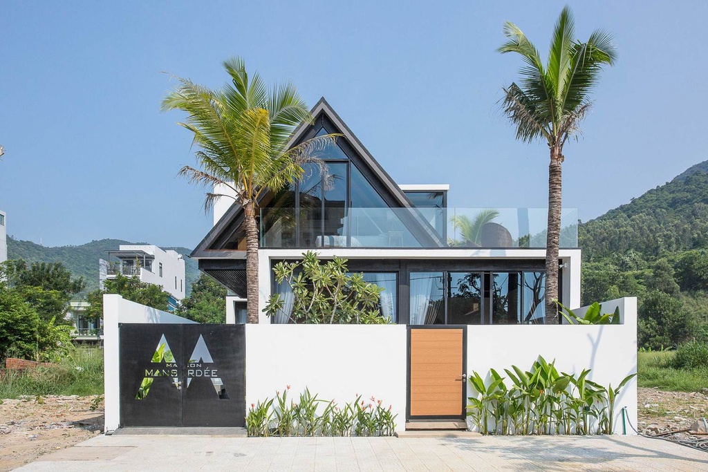 Ngoi nha duong gia 180 m2 khong khoi bui duoi chan nui Son Tra hinh anh 1 