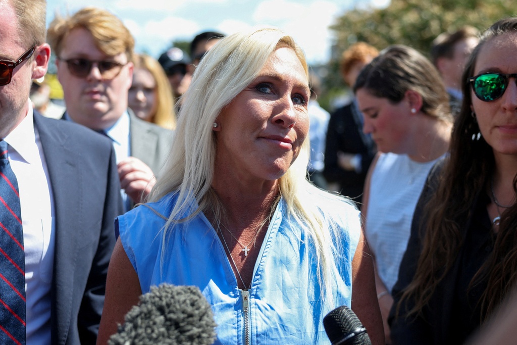 Cơn đau đầu mới của ông Trump và đảng Cộng hòa