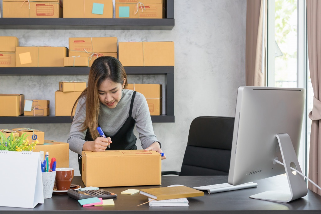 chu tiem online dau dau vi khach hoi gia anh 1