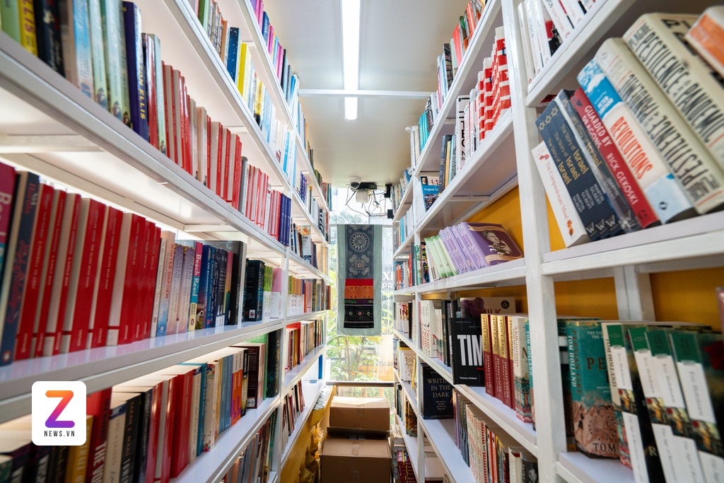 the bookworm hanoi anh 8