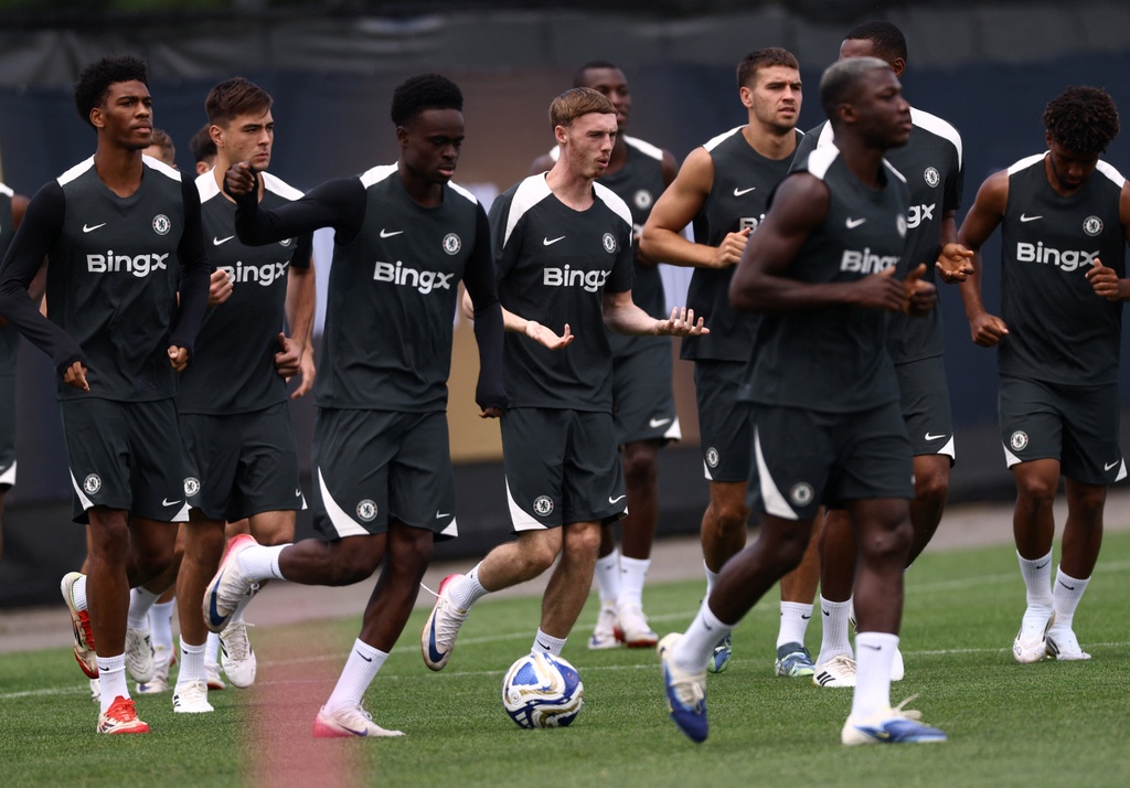 Chelsea chi 2 tỷ euro để hoang mang - Thể thao - ZNEWS.VN