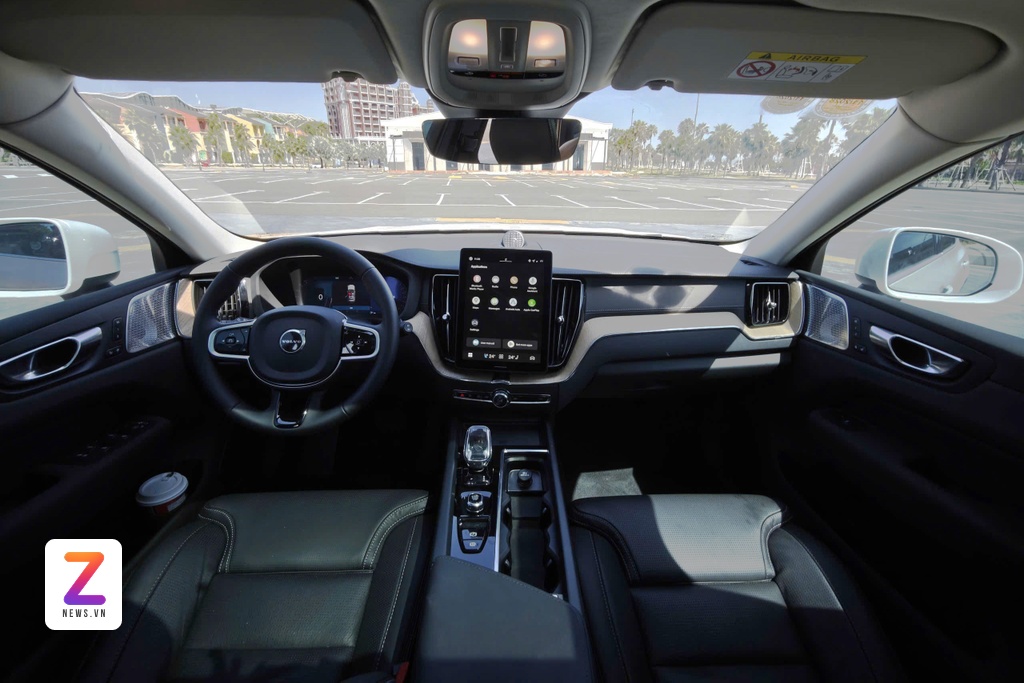 Volvo,  Volvo XC60 anh 3