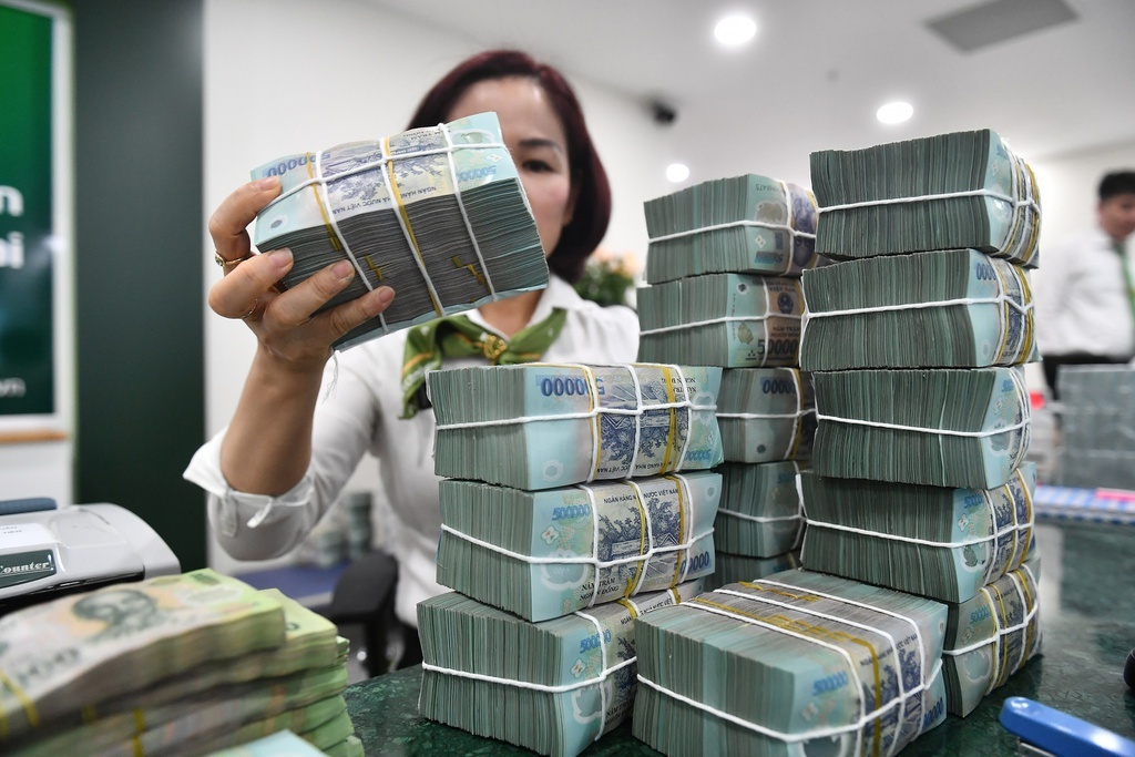 Giam doc bi tam hoan xuat canh vi cong ty no thue 700 trieu anh 1