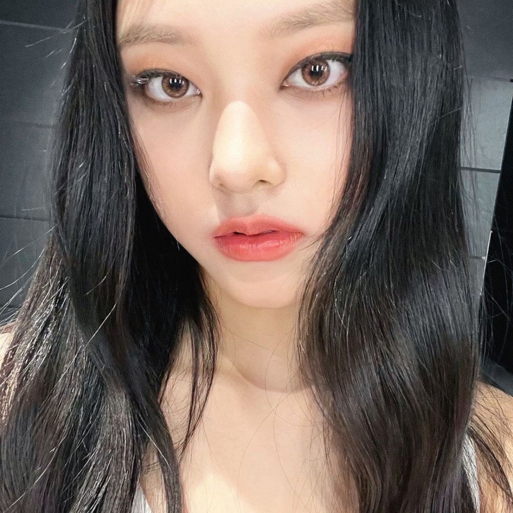 Thanh vien nhom NewJeans chua thanh nien anh 3