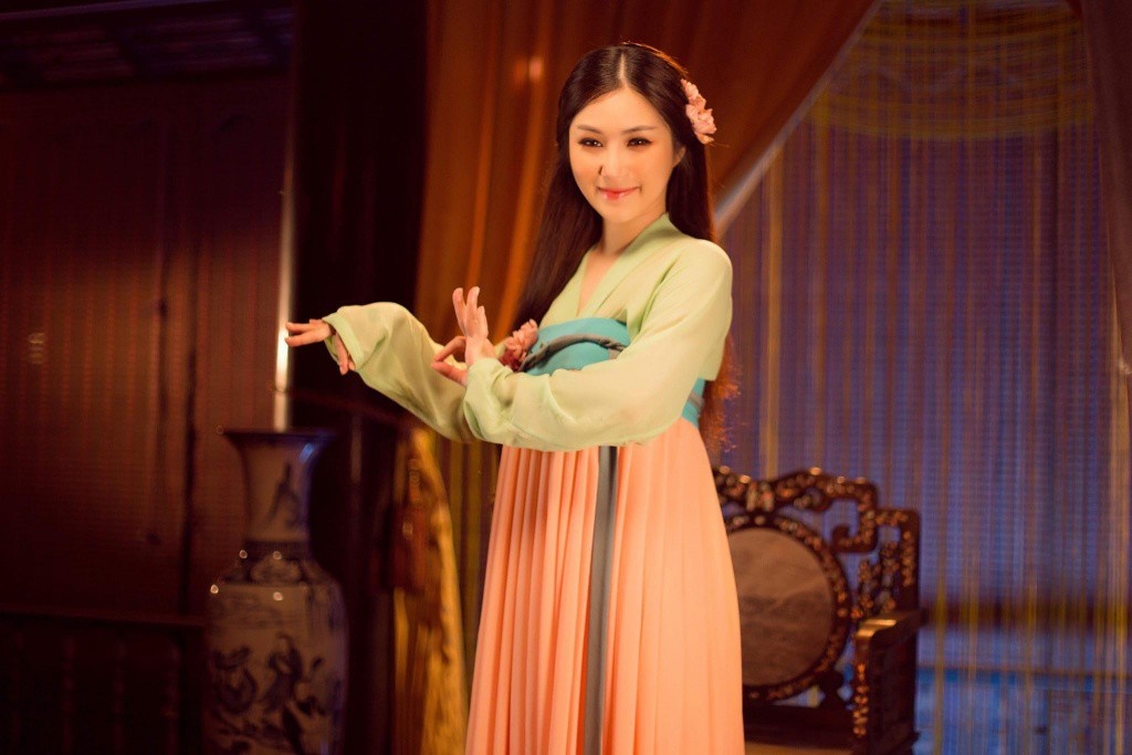 Ca si Huong Tram anh 2