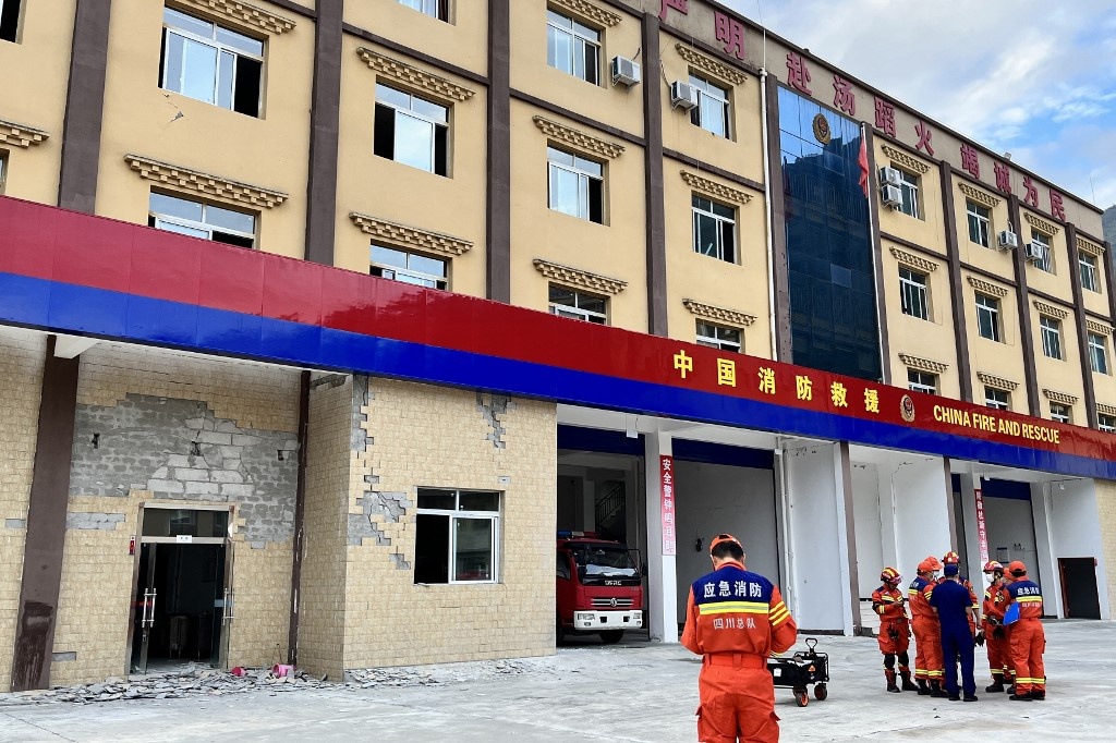 dong dat tu xuyen anh 2