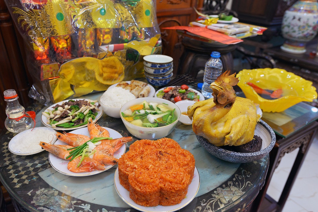 mâm cơm tất niên ảnh 3 mam com tat nien anh 3
