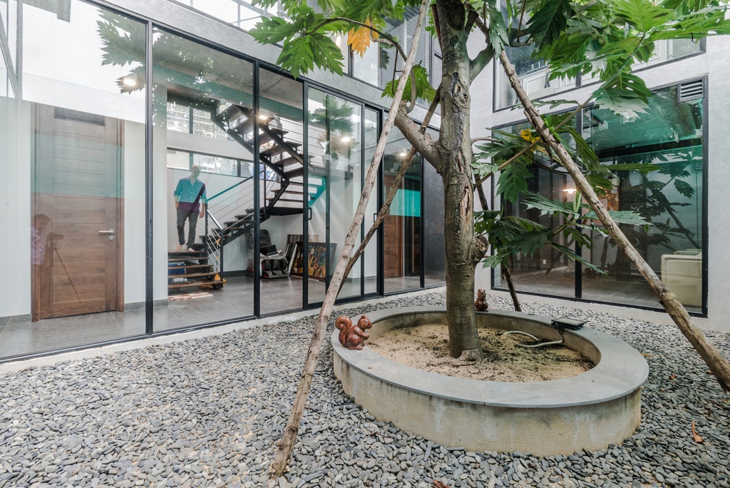 Biet thu tren nen dat 915 m² ben bo song Sai Gon hinh anh 10