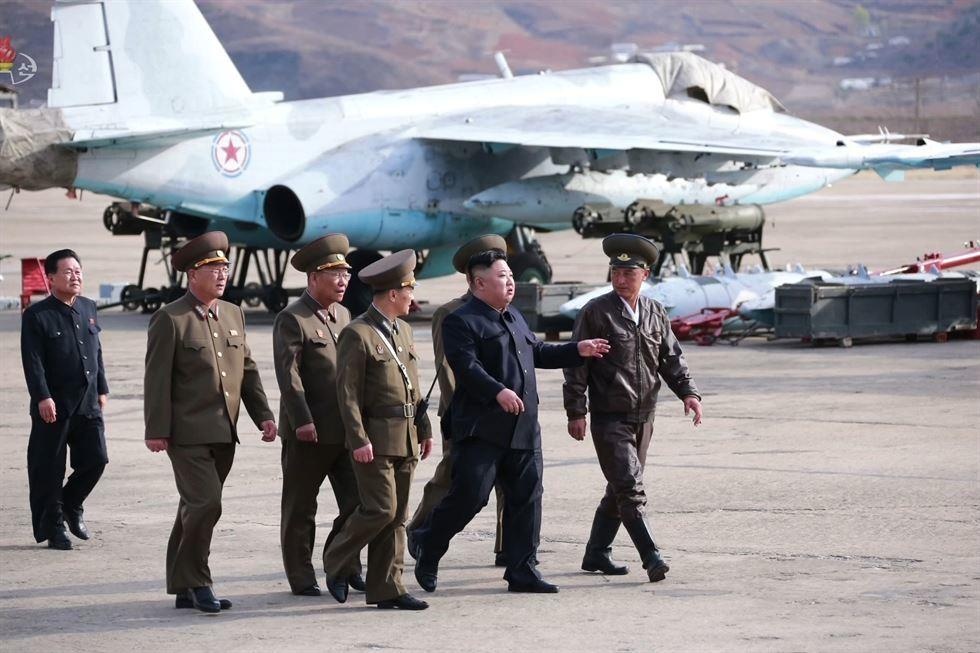 Kim Jong Un thăm đơn vị không quân ảnh 1 Kim Jong Un tham don vi khong quan anh 1