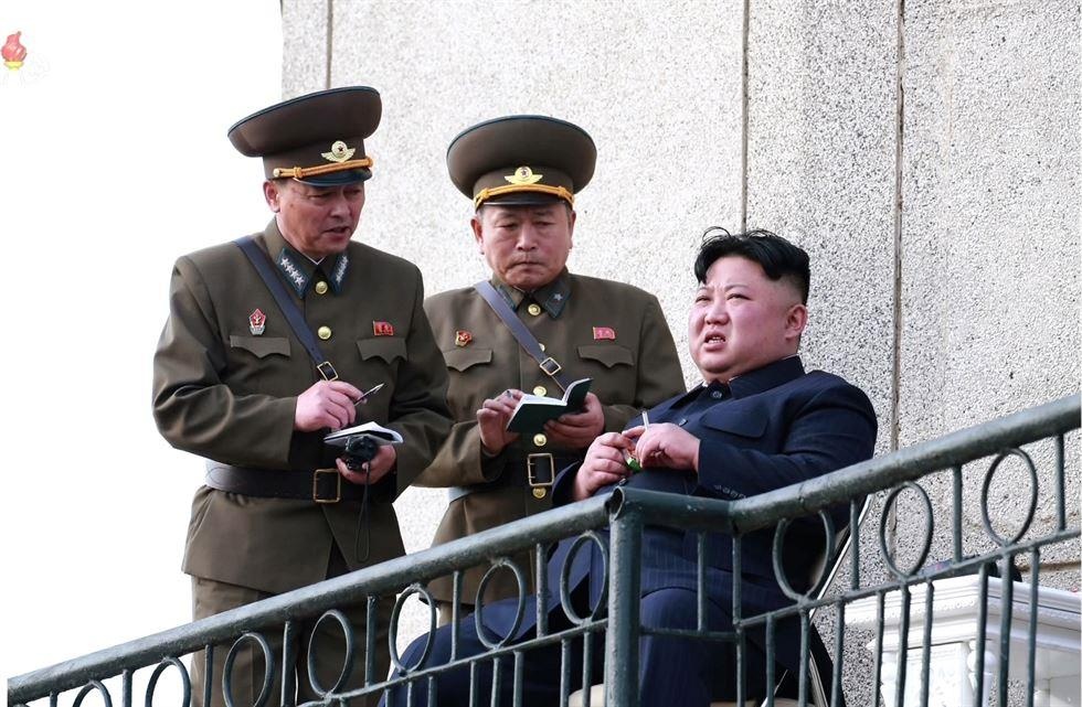 Kim Jong Un thăm đơn vị không quân ảnh 3 Kim Jong Un tham don vi khong quan anh 3