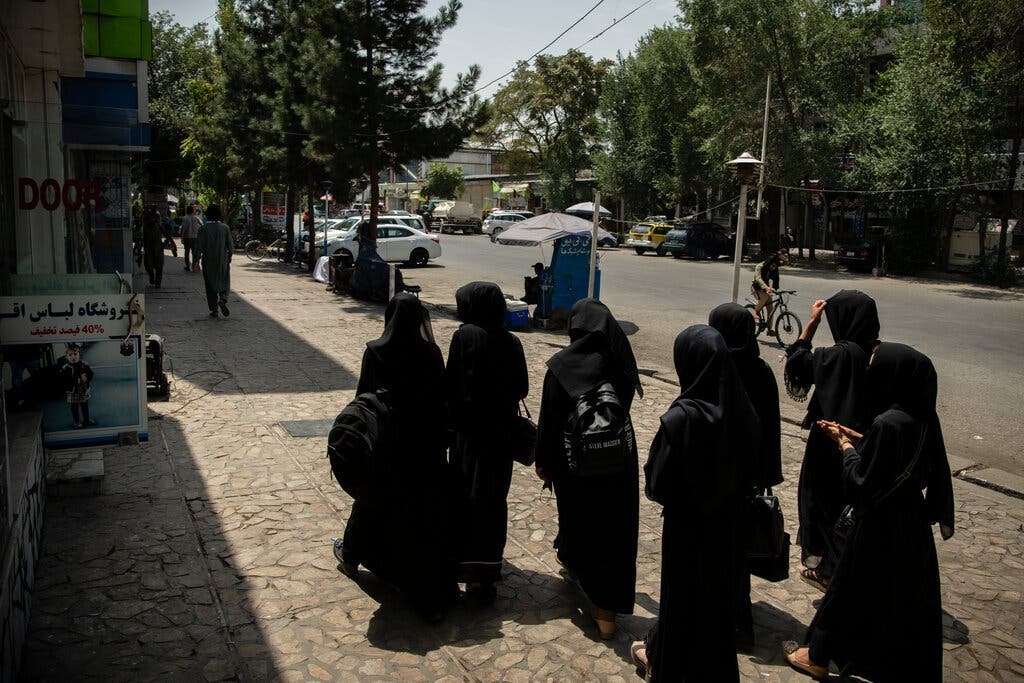 taliban len nam quyen anh 1