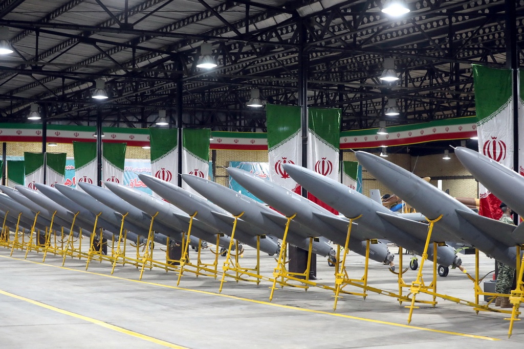 Iran bào mòn Israel bằng tên lửa và UAV 'giá rẻ'?