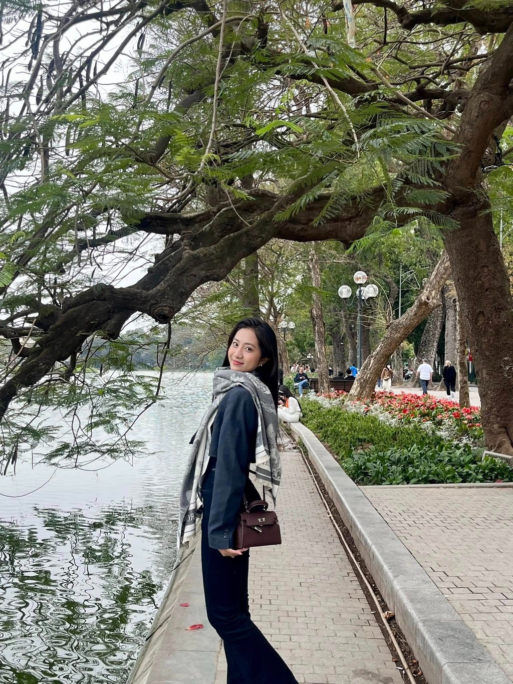 Hoa hau Ha Truc Linh anh 13