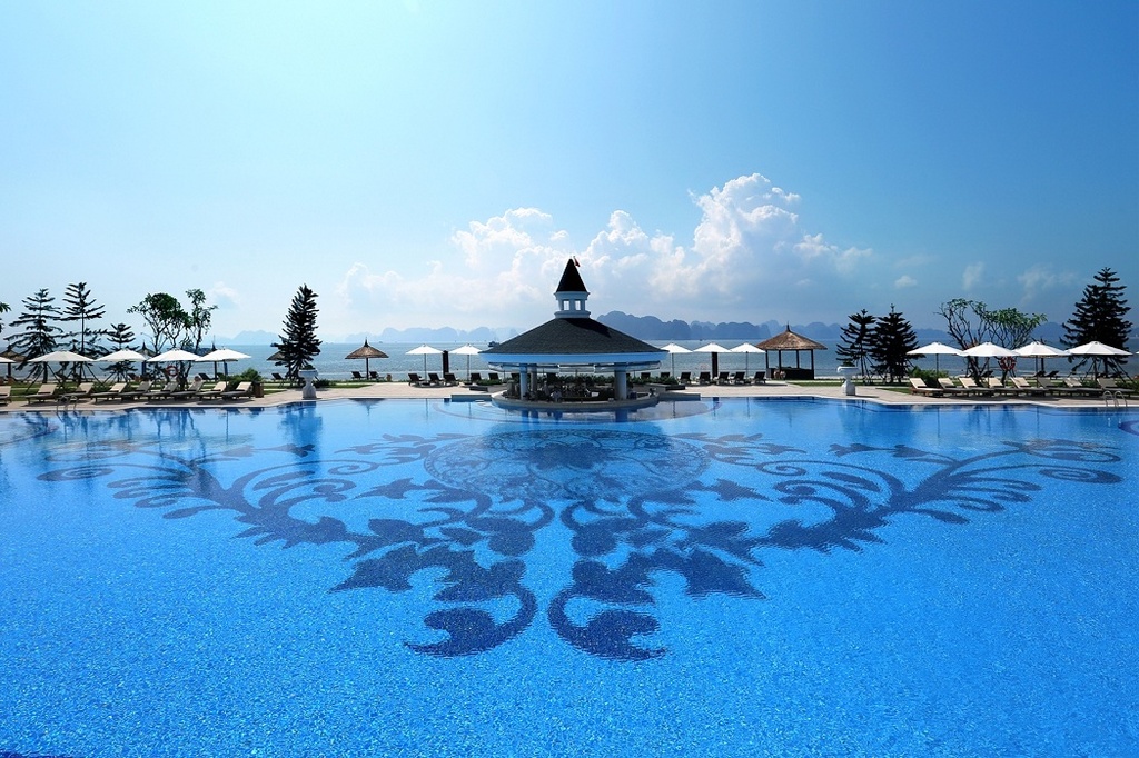 Ve trang le cua khu nghi duong Vinpearl Ha Long Bay Resort hinh anh 5