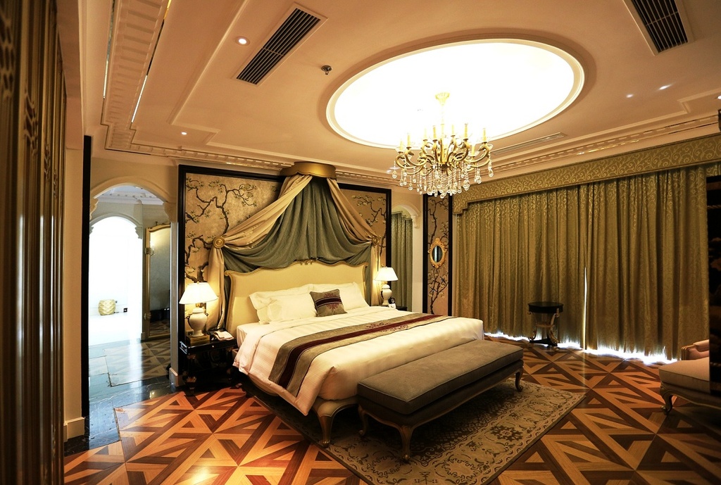 Ve trang le cua khu nghi duong Vinpearl Ha Long Bay Resort hinh anh 8