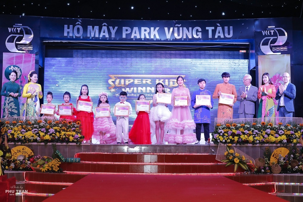 Sieu nhi tranh tai anh 4