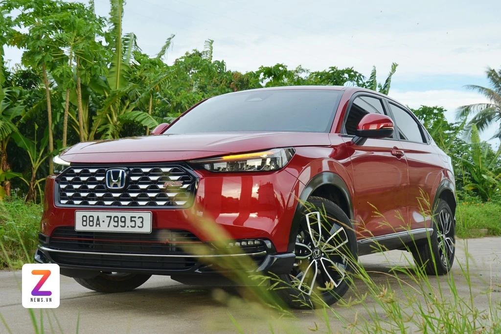 xe hybrid anh 1