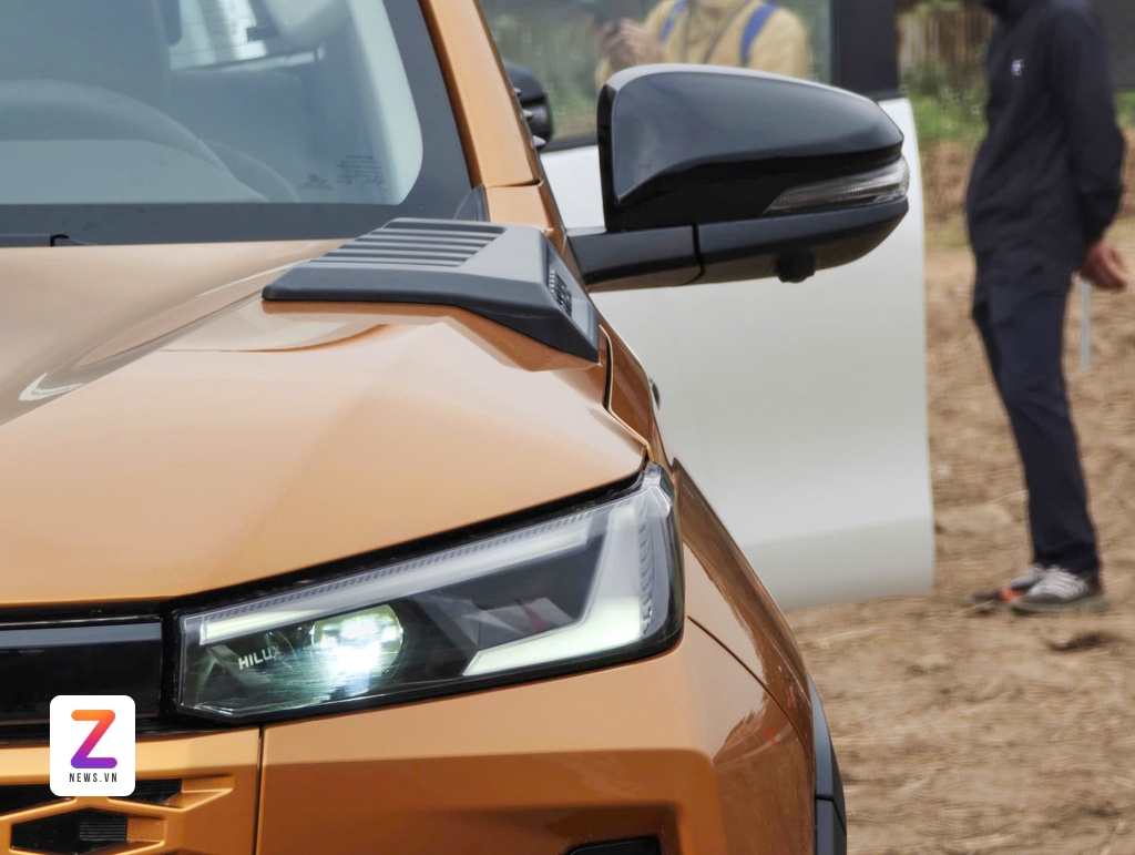 Toyota Hilux 2026 anh 2