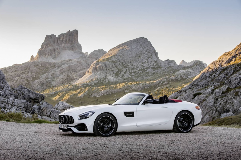 MercedesAMGGTRoadster3.jpg