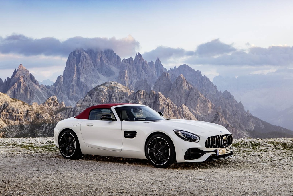 MercedesAMGGTRoadster4.jpg