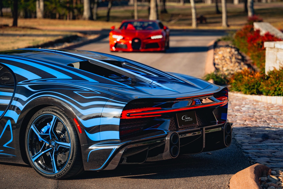 Cặp Bugatti Chiron Super Sport hàng thửa độc đáo
