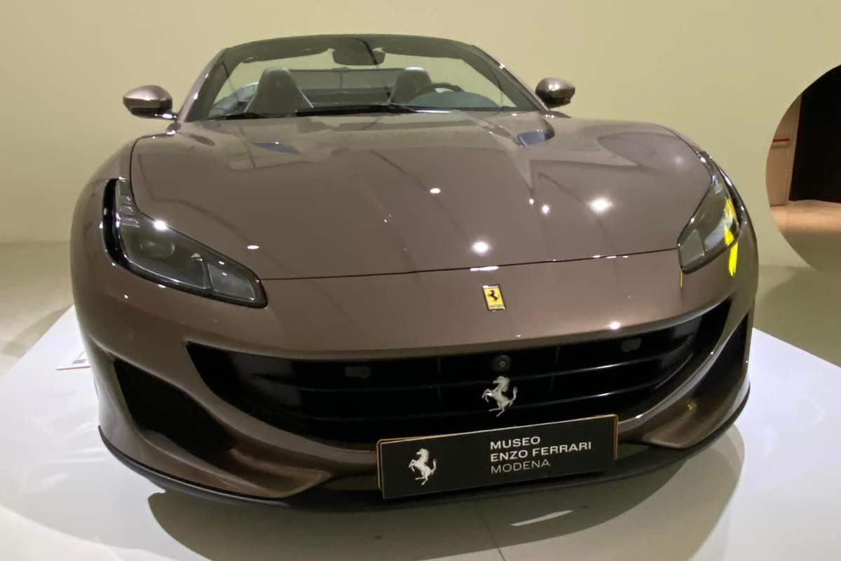 Loạt Ferrari độc nhất thế giới được trưng bày tại Italy