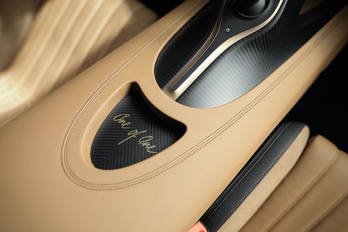 Bugatti Chiron Super Sport Golden Era về tay nhà sưu tập người Mỹ