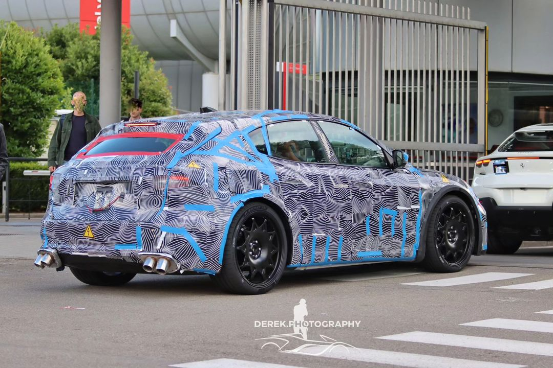 Siêu xe Ferrari EV thuần điện đầu tiên sẽ được giới thiệu vào năm 2025