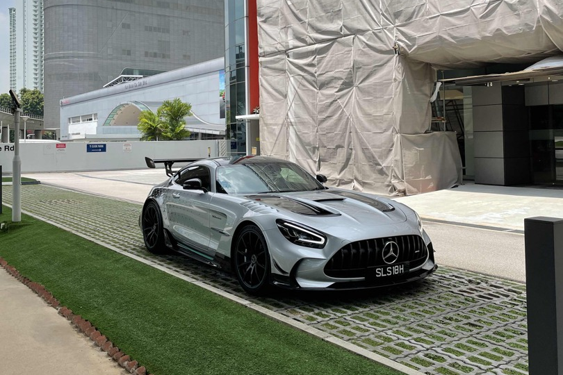 Hypercar Mercedes-AMG One được bàn giao tại Singapore