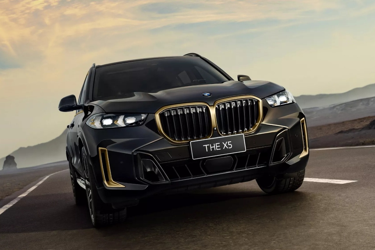 BMW X5 Dark Flame Edition nổi bật với ngoại thất viền vàng