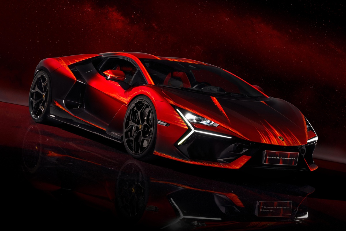 Lamborghini Revuelto Opera Unica độc nhất ra mắt tại Thượng Hải