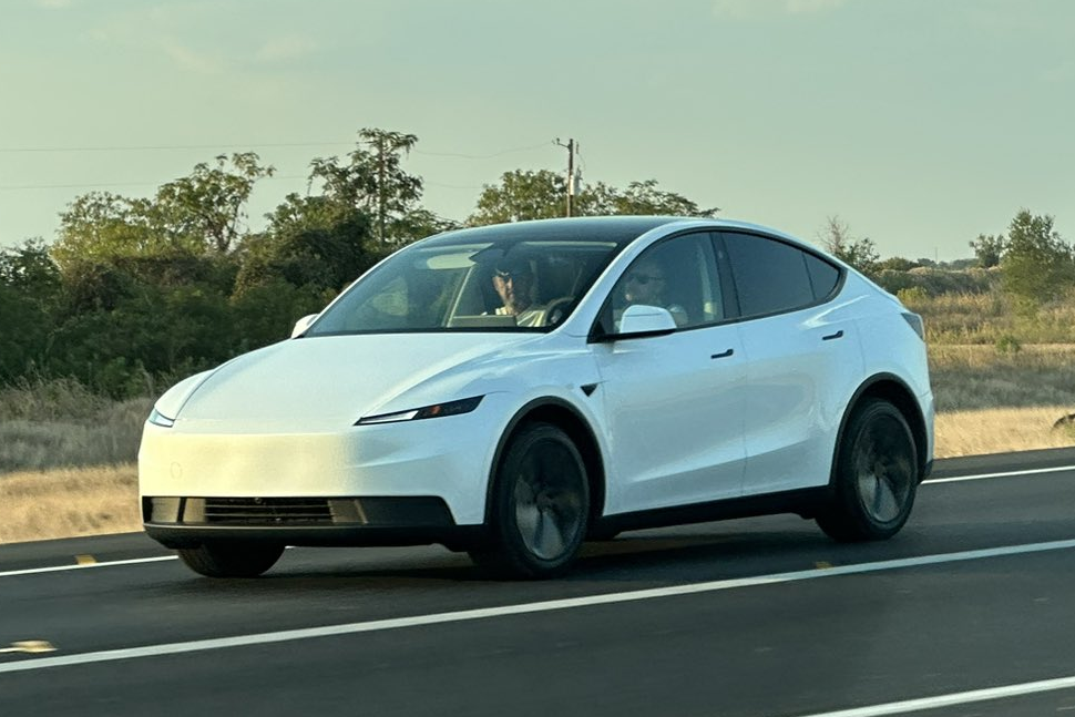 Tesla Model Y Standard