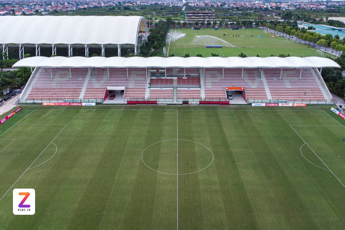 sân lớn nhất việt nam ảnh 4 san lon nhat viet nam anh 4