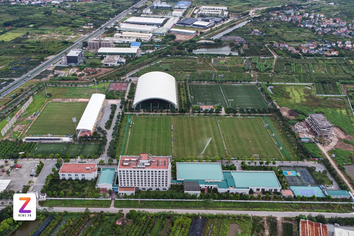 sân lớn nhất việt nam ảnh 1 san lon nhat viet nam anh 1