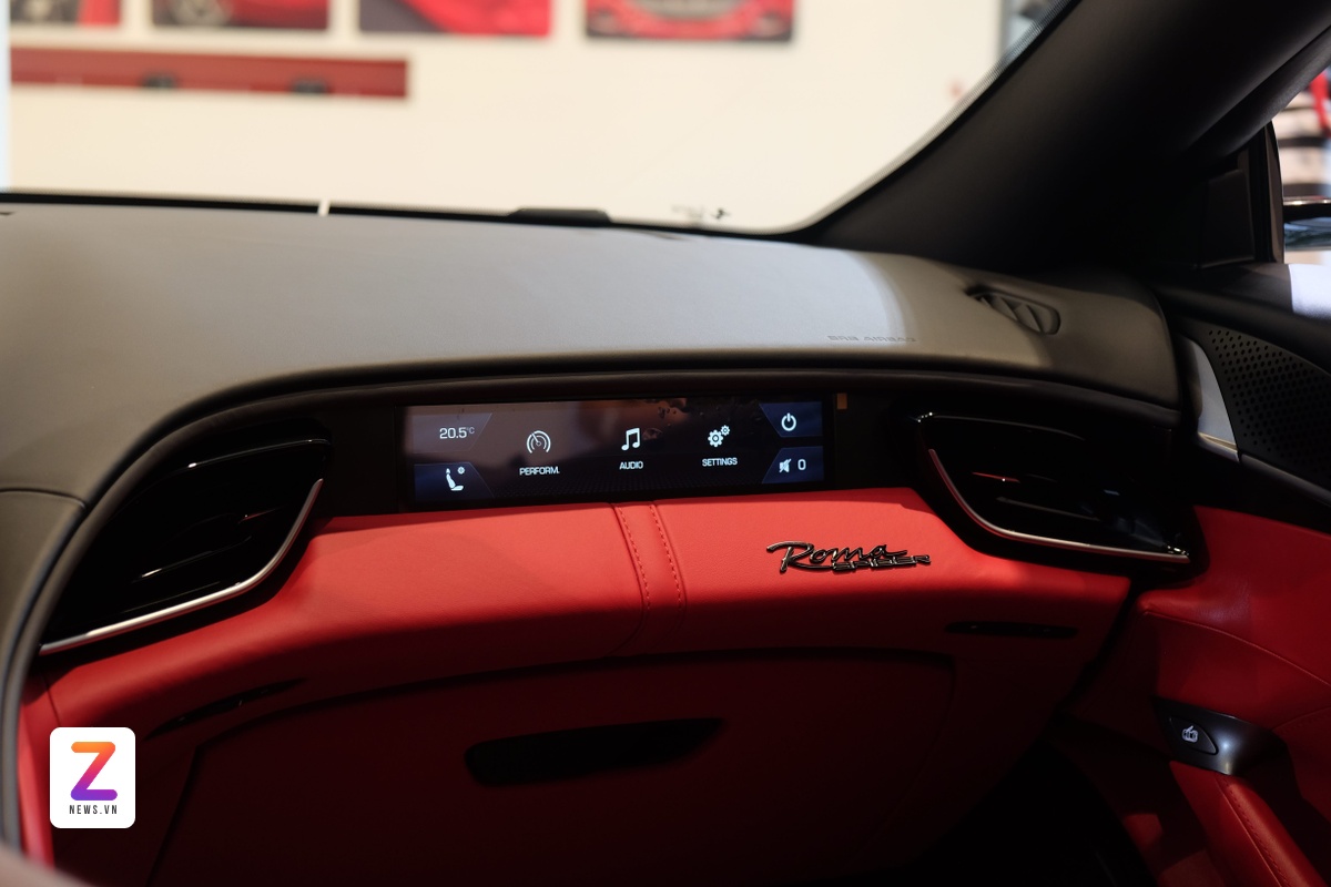 Chi tiết Ferrari Roma Spider vừa cập bến Việt Nam, giá từ 20 tỷ đồng