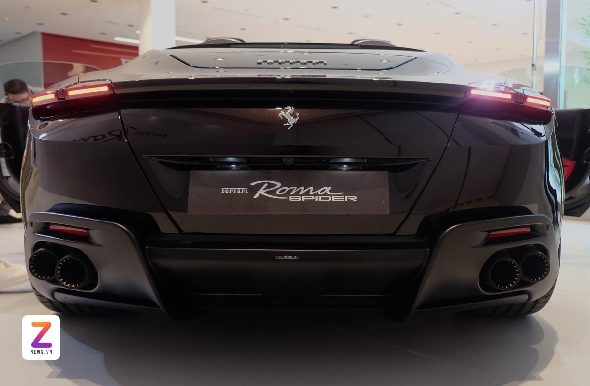 Chi tiết Ferrari Roma Spider vừa cập bến Việt Nam, giá từ 20 tỷ đồng