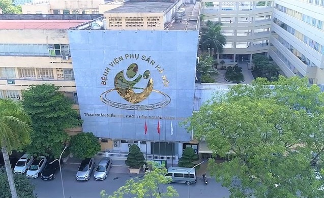 san phu to bac si anh 1
