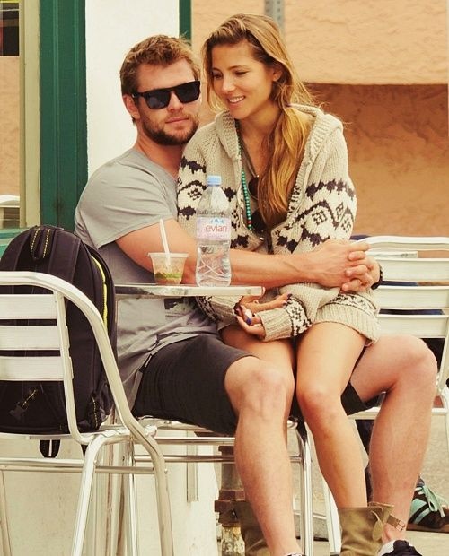 Los rostros de Chris Hemsworth y Elsa Pataky hermano 2