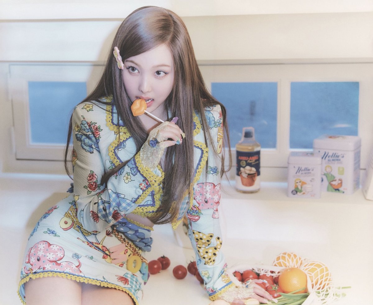 Na Yeon lai la thanh vien dau tien cua TWICE duoc ra mat solo? anh 1