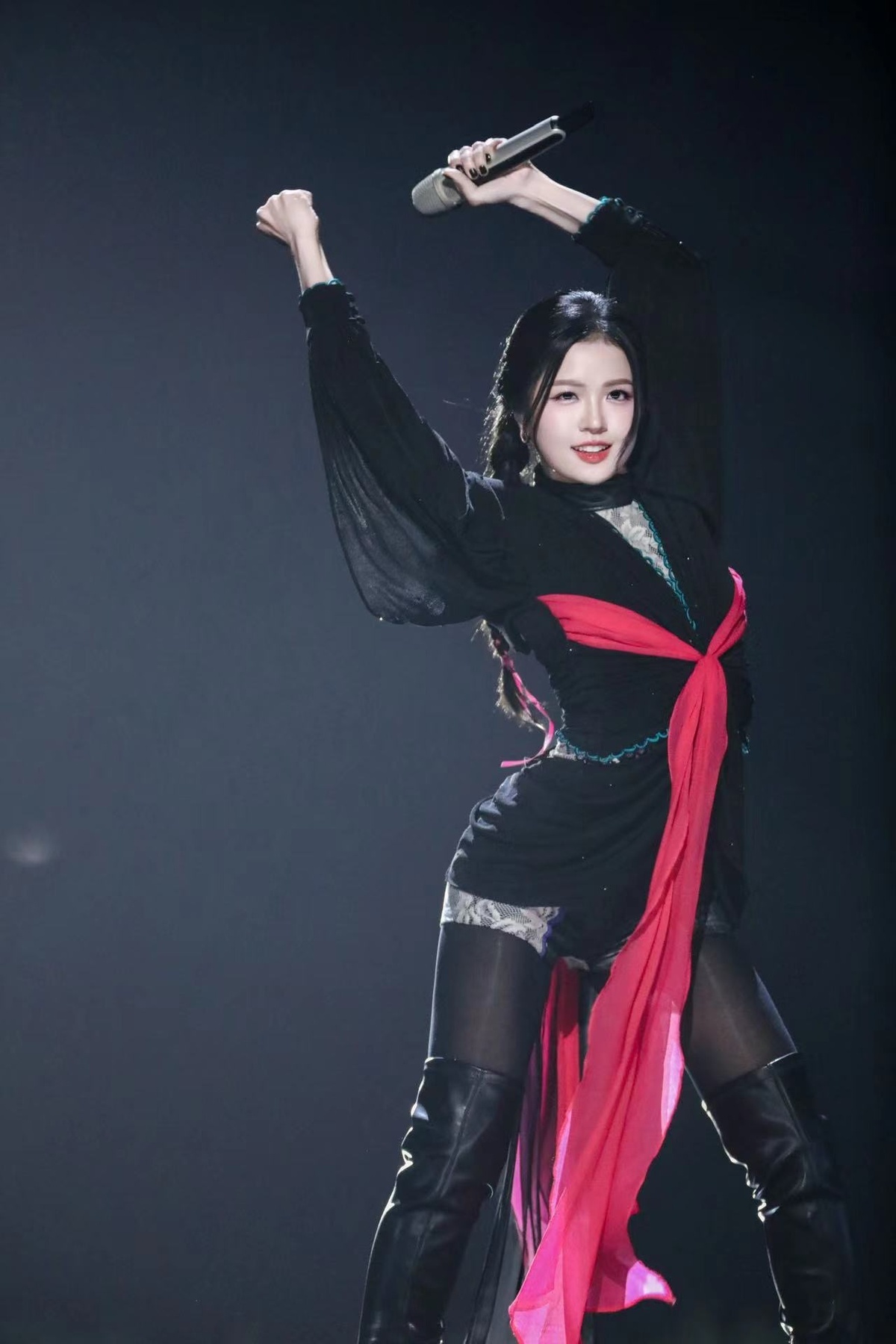 Suni Ha Linh anh 1
