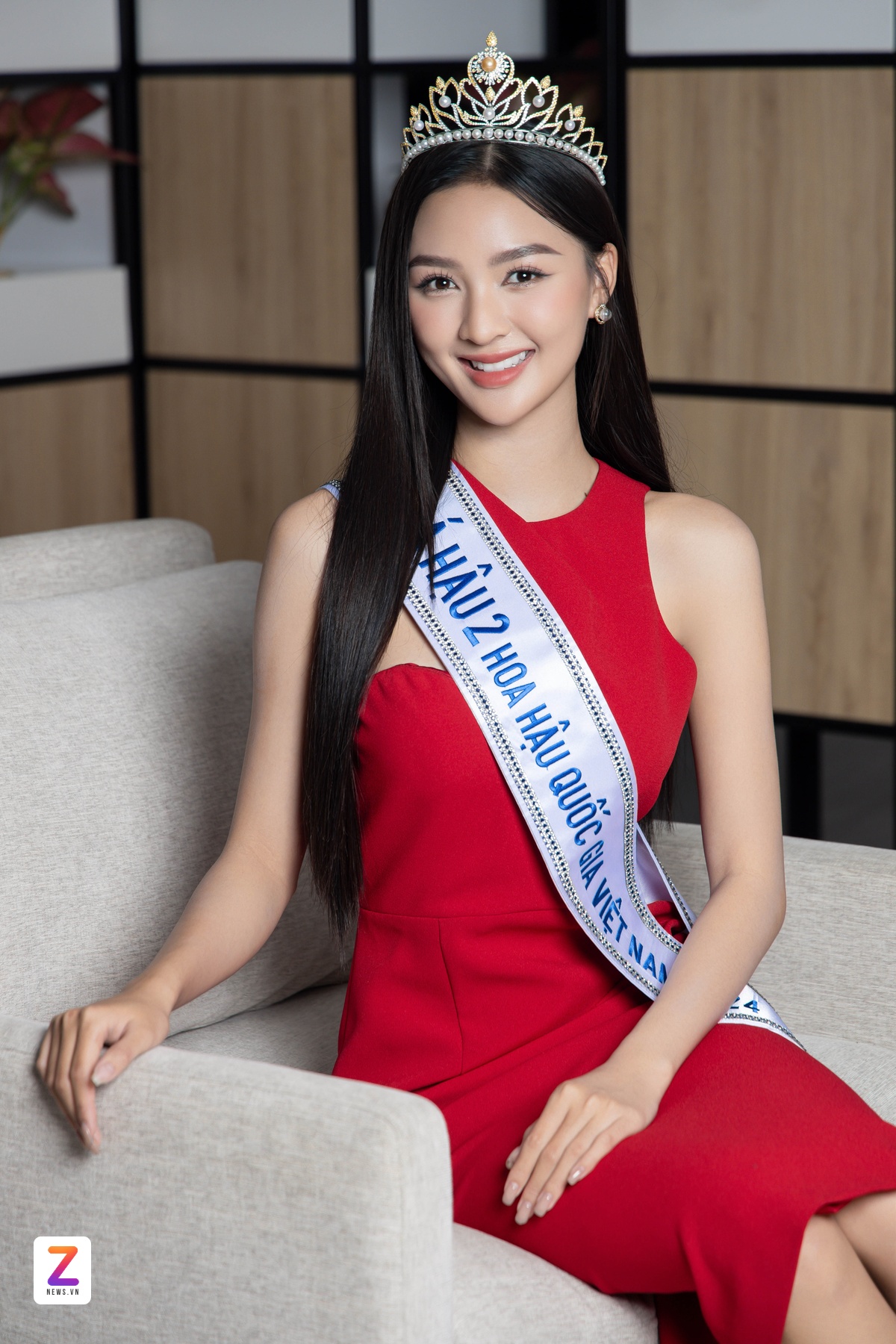 Cam Ly,  hoa hau quoc gia anh 9