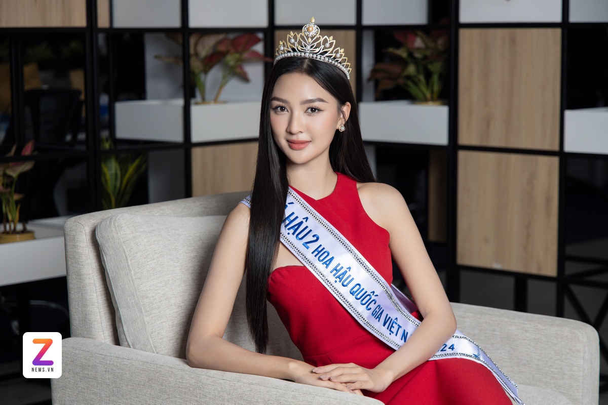 Cam Ly,  hoa hau quoc gia anh 4