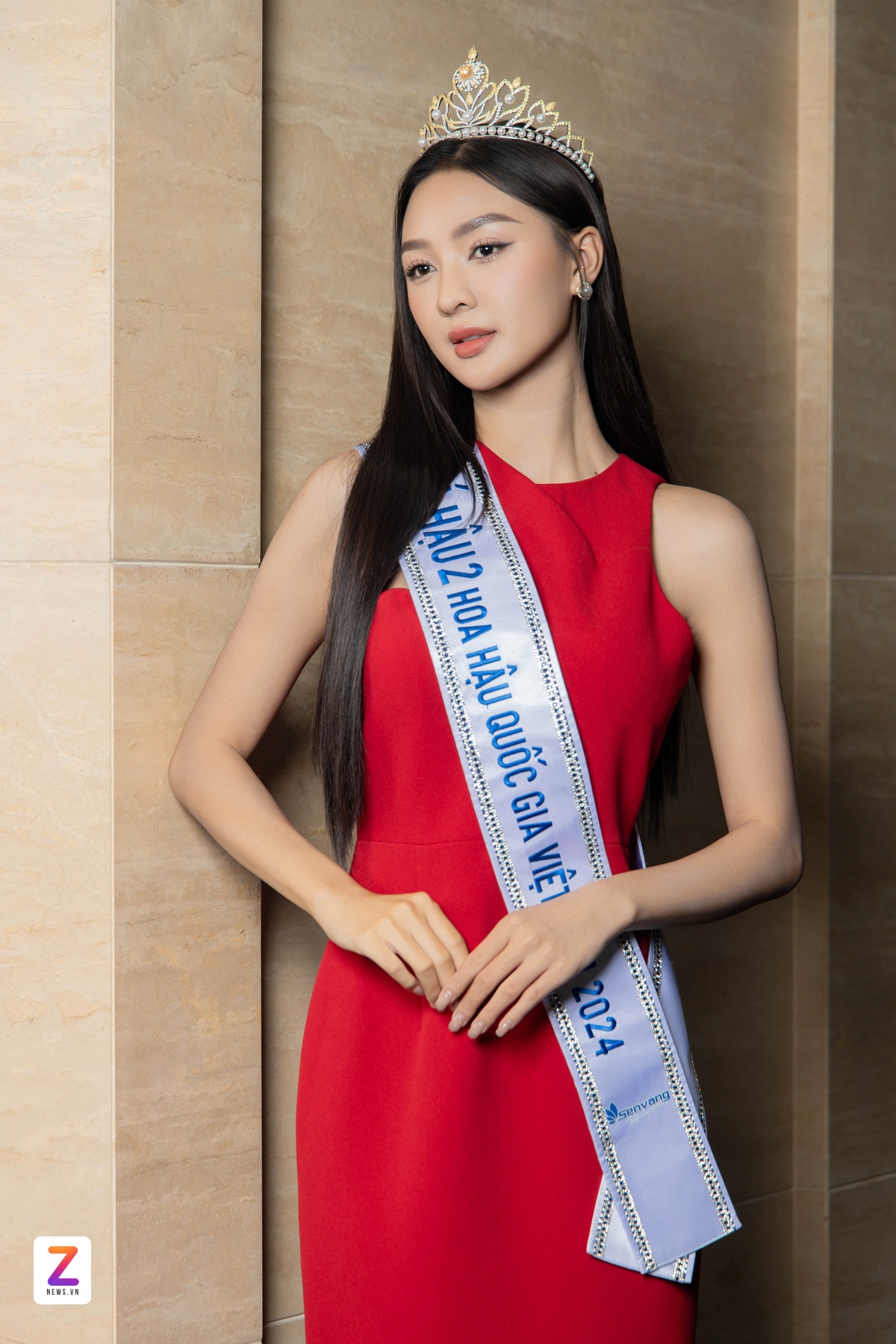 Cam Ly,  hoa hau quoc gia anh 8